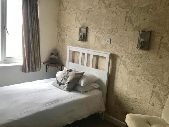 The Anchor 3* Cowes (Isle of Wight)